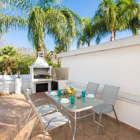 Apart Otel Flouressia Gardens Protaras