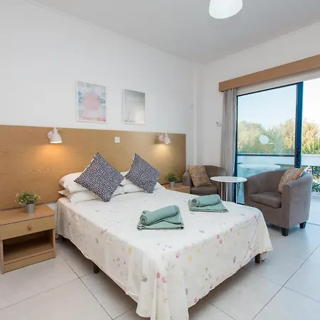 Aparthotel Flouressia Gardens Protaras